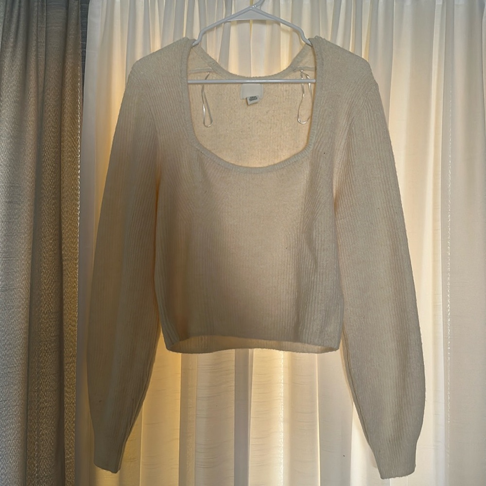 H&M sweater top